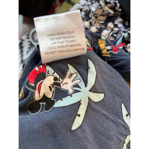 Disney Mickey Mouse Button Down Short Sleeve Rayon Palm Tree Shirt Women's S - Picture 7 of 7